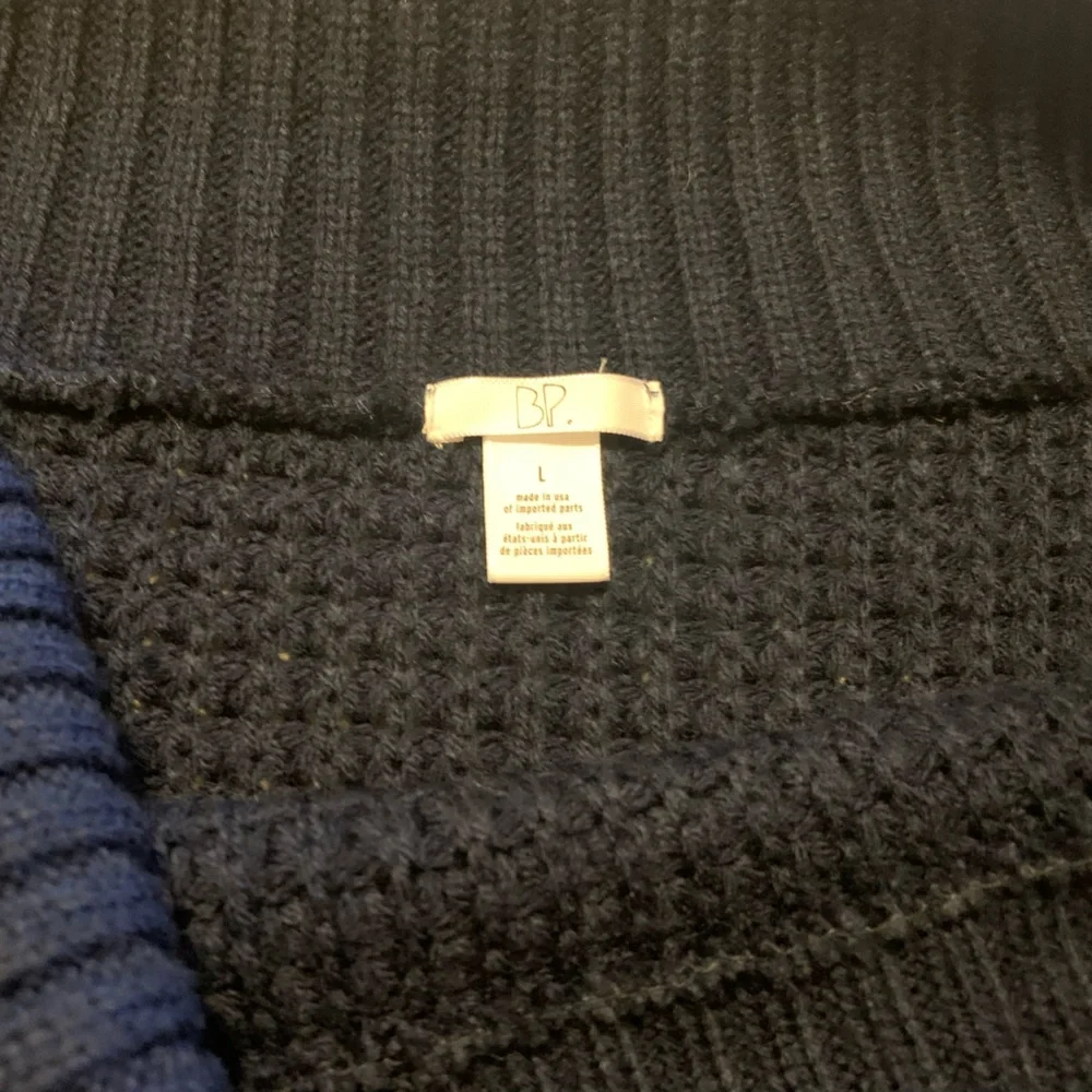 BP. by Nordstrom Partly off the Shoulder Knit-Like Waffle Navy Sweater l Large - Picture 6 of 9